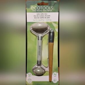 ECOTOOLS Clean Beauty, Clean Planet jade roller duo best for depuffing +
